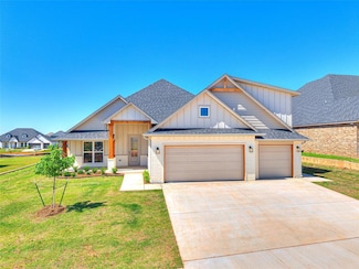 9205 SW 35th St, Oklahoma City, OK 73179