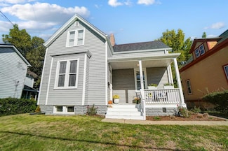 6008 Desmond St, Cincinnati, OH 45227