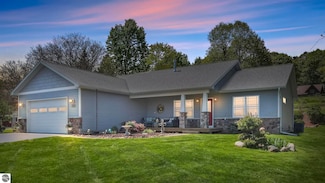 13637 Bluff Rd, Traverse City, MI 49686