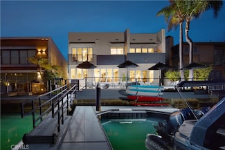 748 Harbor Island Dr, Newport Beach, CA 92660
