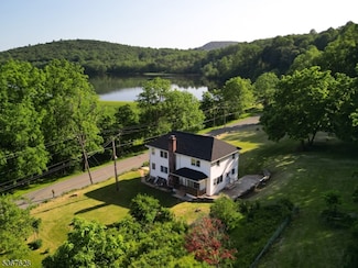 150 Buckley Ave, Oxford, NJ 07863