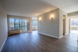 171 Wellington Ct Unit 3D, Staten Island, NY 10314