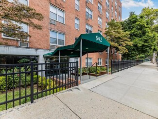 642 Locust St Unit 2D, Mount Vernon, NY 10552