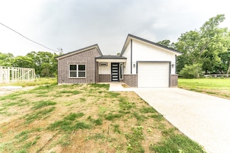 128 Goodman St, Sulphur Springs, TX 75482