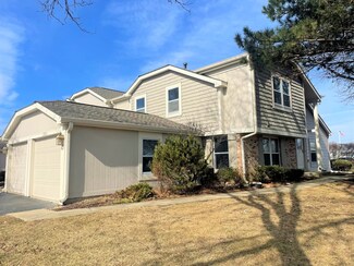 27W300 Melrose Ln, Winfield, IL 60190