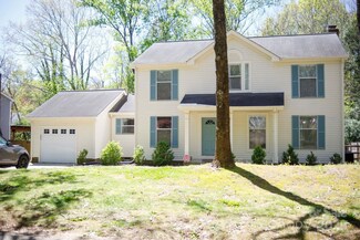 6718 Rollingridge Dr, Charlotte, NC 28211