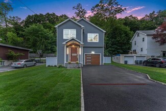 105 Valley Rd, White Plains, NY 10604