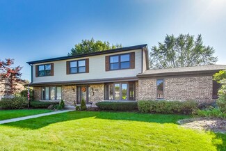 1013 W Eva Ln, Mount Prospect, IL 60056