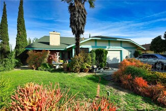 15243 Knapp St, North Hills, CA 91343