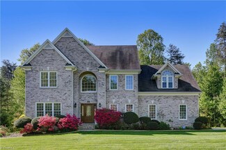 905 Troublesome Creek Dr, Greensboro, NC 27455