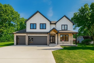 9645 S 78th Ct, Oak Lawn, IL 60457