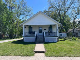 470 W Thomas St, Marshall, MO 65340