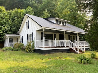 70 King Rd, Ashcamp, KY 41512