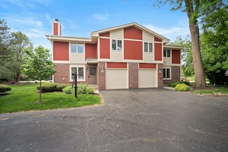 W144N4809 Stone Dr Unit 4809, Menomonee Falls, WI 53051