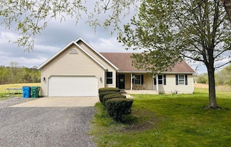15210 Range Line Rd, Buchanan, MI 49107