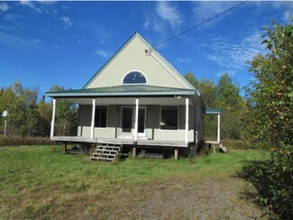 379 Gray Rd, Colebrook, NH 03576