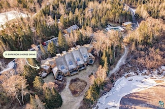 21 Superior Shores Dr, Two Harbors, MN 55616
