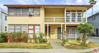 132 S Edgemont St, Los Angeles, CA 90004