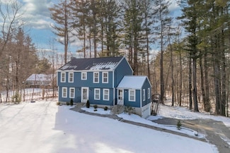 105 Gilcreast Rd, Londonderry, NH 03053