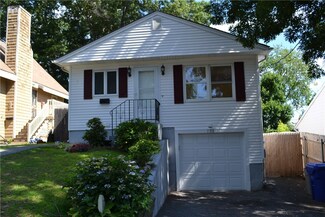 135 Seneca Ave, Pawtucket, RI 02860