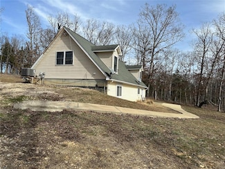 8271 Red Oak Rd, Gerald, MO 63037