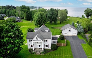 607 Shackelton Point Rd, Bridgeport, NY 13030
