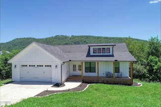 2779 Maplecrest Ln, Sevierville, TN 37876