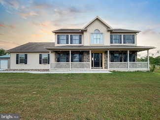 32 Mar Bob Rd, Halifax, PA 17032