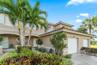 4704 Pinemore Ln, Lake Worth, FL 33463