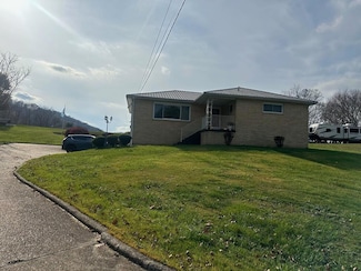 54 Taylor Dr, Paden City, WV 26155