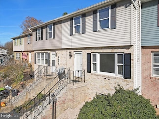 8659 Sheffield Manor Blvd, Waynesboro, PA 17268