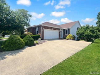 3 Crabapple Ln, Glen Carbon, IL 62034