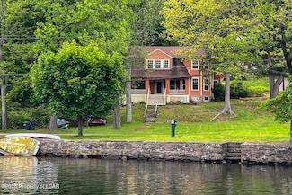 2983 Lakeside Dr, Harveys Lake, PA 18618