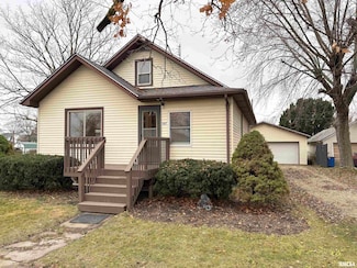 507 Vine St, Varna, IL 61375