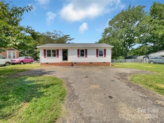 108 Hillcrest Dr, Bessemer City, NC 28016