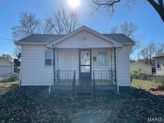 7120 Bancroft Ave, Saint Louis, MO 63109