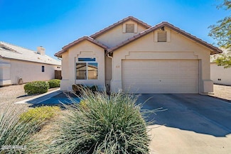 213 W Caroline Ln, Chandler, AZ 85225