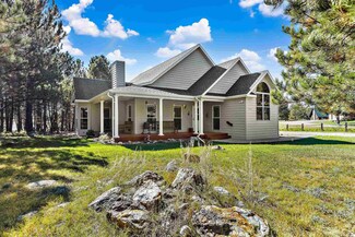 107 Hayloft Ct, Custer, SD 57730