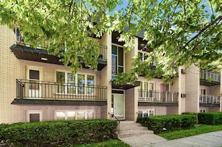 4335 W 63rd St Unit 2S, Chicago, IL 60629