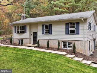 5545 Thompson Rd, Needmore, PA 17238