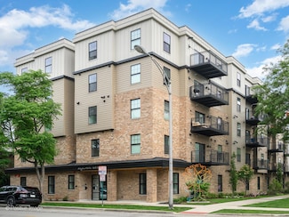 261 Washington Blvd Unit 506, Oak Park, IL 60302