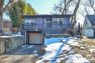220 Rockaway Ave, Cincinnati, OH 45233