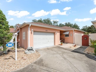 1019 Avalon Ave, Lady Lake, FL 32159