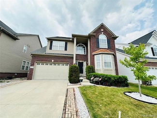 27613 Albert St, Novi, MI 48374