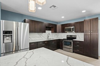 5927 W Mulberry Dr, Phoenix, AZ 85033