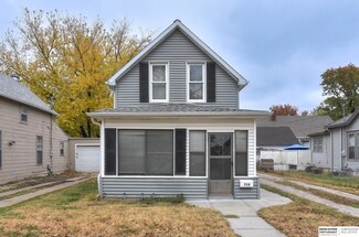 718 W Military Ave, Fremont, NE 68025
