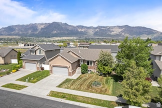 2200 N Pebble Brook Dr, Pleasant View, UT 84404