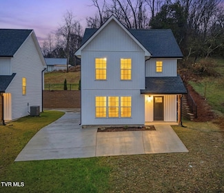 1922 Siam Rd, Elizabethton, TN 37643