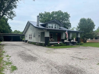 472 W 2nd St, Waldron, AR 72958