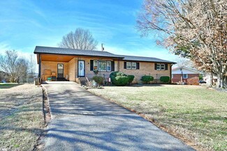 25 Whiller Dr, Greenville, SC 29605